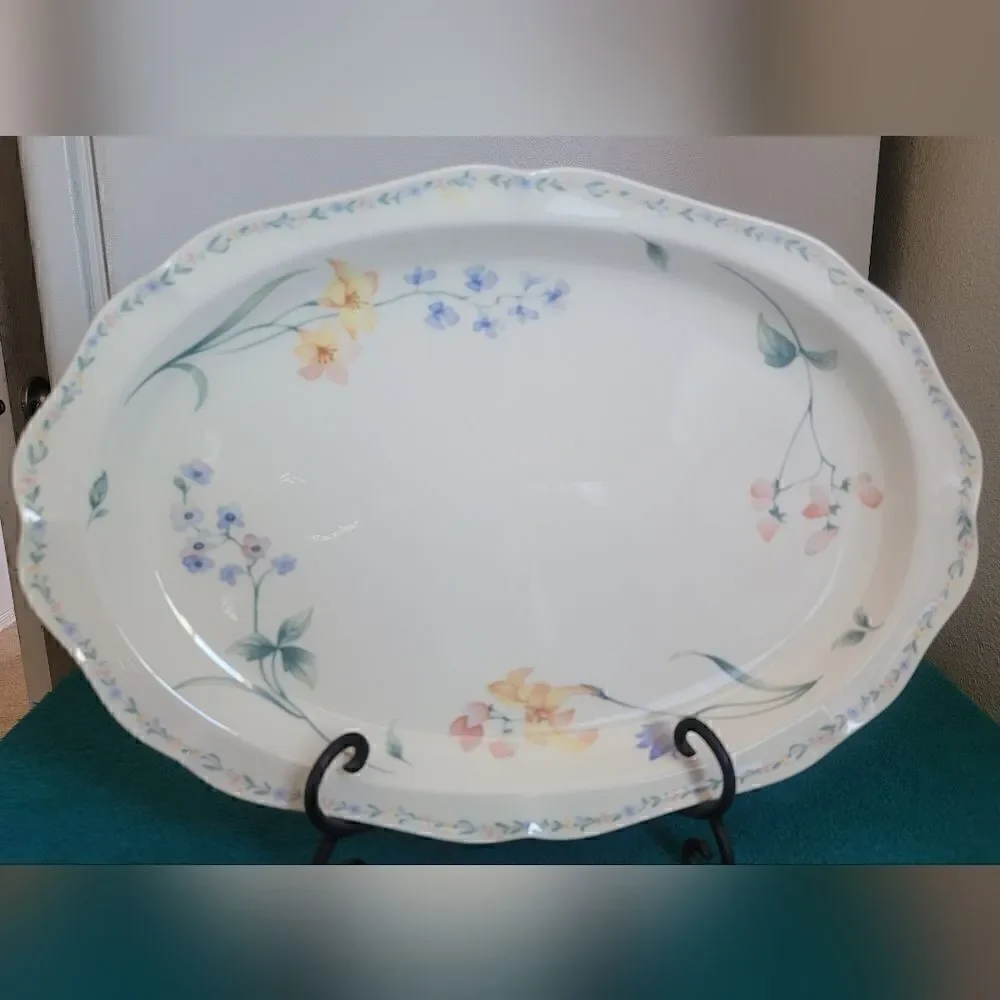 Noritake Gala Cuisine American Flowers 7912 , vintage